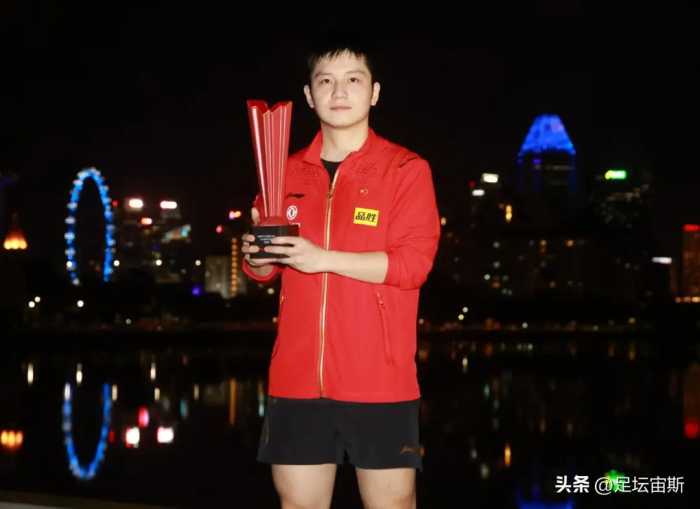 国际乒联低头认错，樊振东被罚积分已恢复，世界第一位置无人撼动