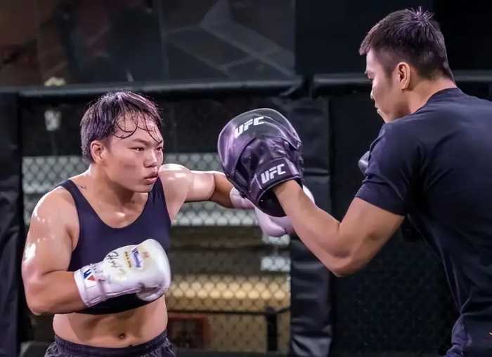 搏击王首战呼和浩特，中国最暴力女拳手出战！