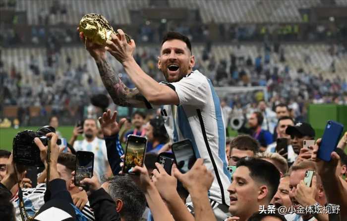 阿根廷夺冠第2天，冠军被剥夺？法媒挑刺：第3球犯规，裁判不敢吹