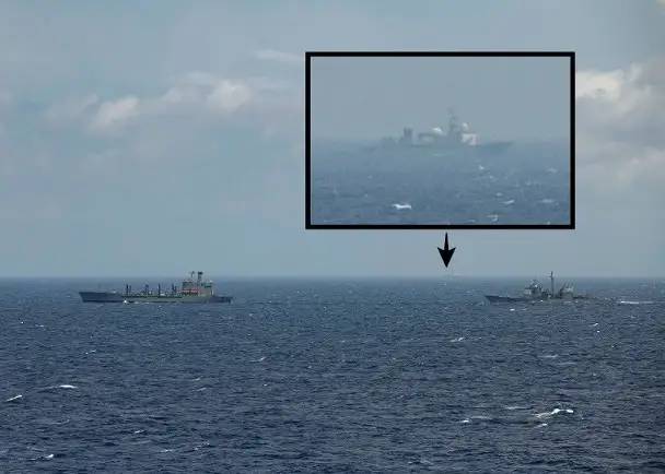 20海里！815型舰怼到美航母脸上，美军声称无惧东风导弹打击